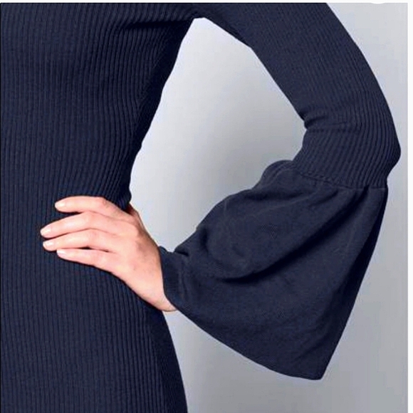 VENUS Blue, Knit, Bell Sleeve,  S-t-r-e-t-c-h Sweater Dress size Medium - Picture 2 of 8